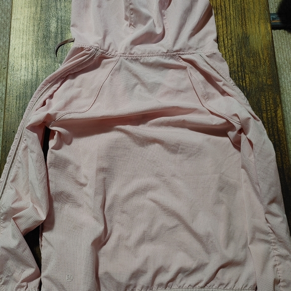 Lululemon Pack Light 1/2 Zip Pullover Petals - Picture 3 of 5